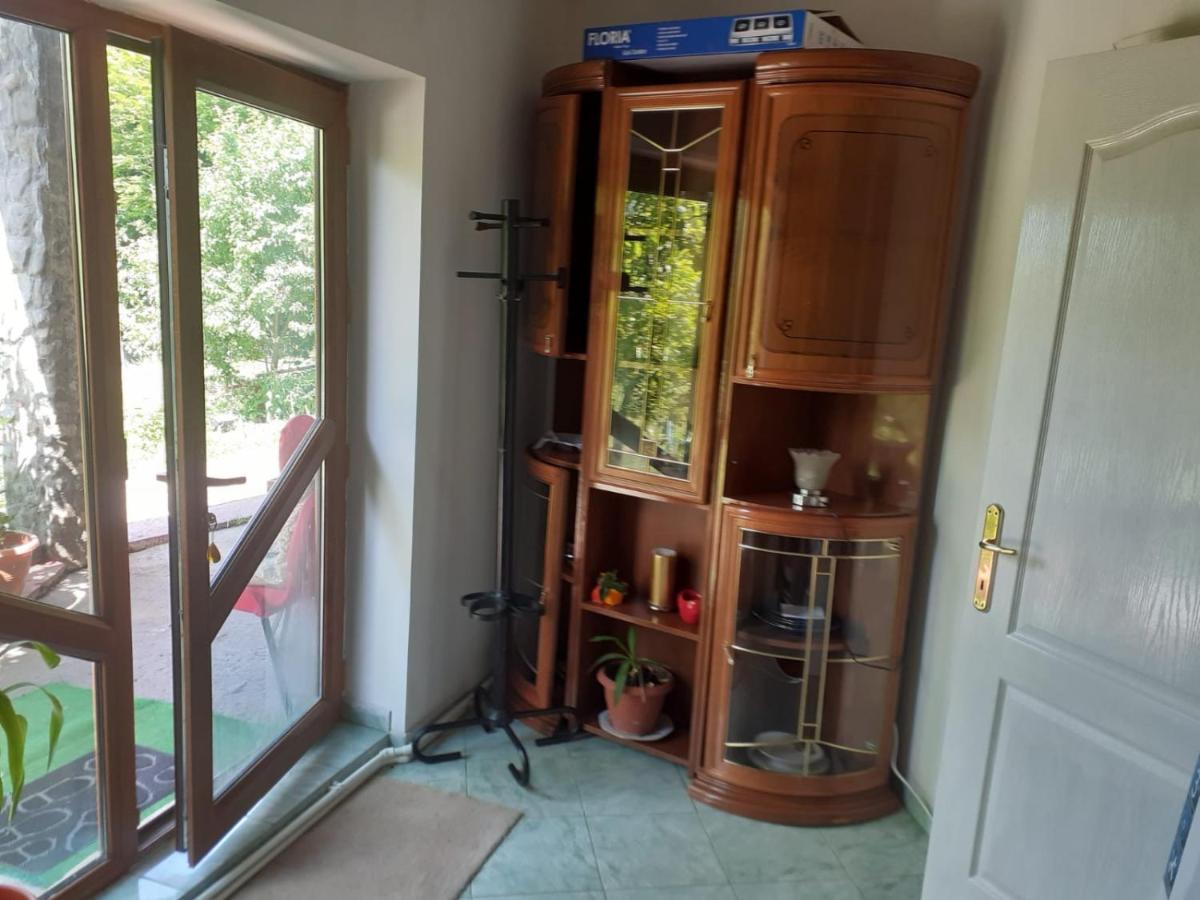 Barlogul Ursilor Lepsa Hotell Exteriör bild
