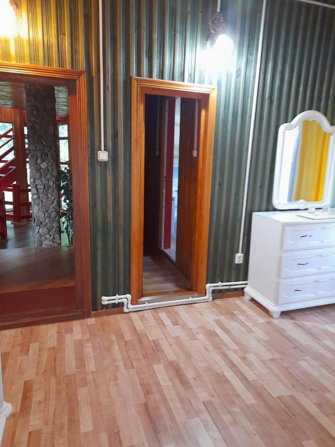Barlogul Ursilor Lepsa Hotell Exteriör bild