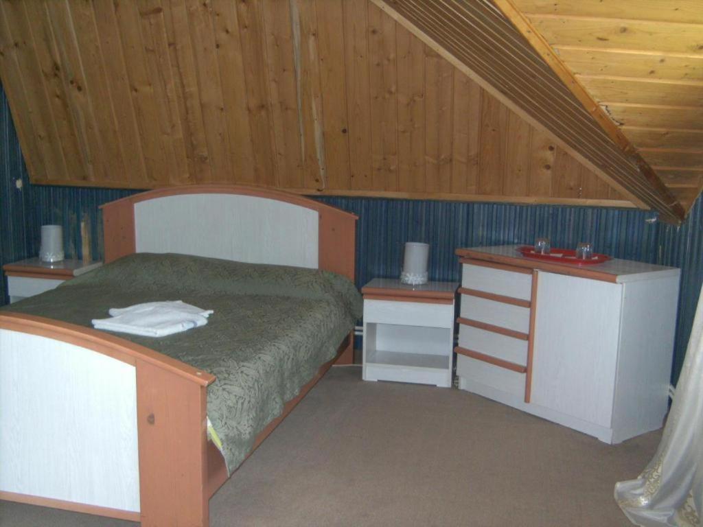 Barlogul Ursilor Lepsa Hotell Exteriör bild